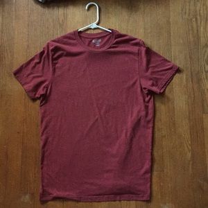 Burgandy classic old navy t-shirt